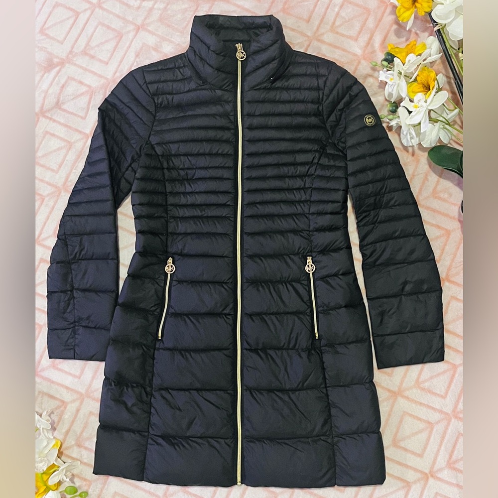 ✨🖤✨ Michael Kors Down Feather Jacket w/ Gold Hardware (Missing Zip Hood) ✨🖤✨